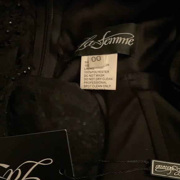 NWT La Femme 31257 Size 00 Black Embellished Lace Gown Dress